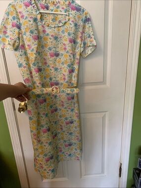 Vintage Jemison Boutique Floral Spring Dress  with Ruffle Collar, Belt, Pockets